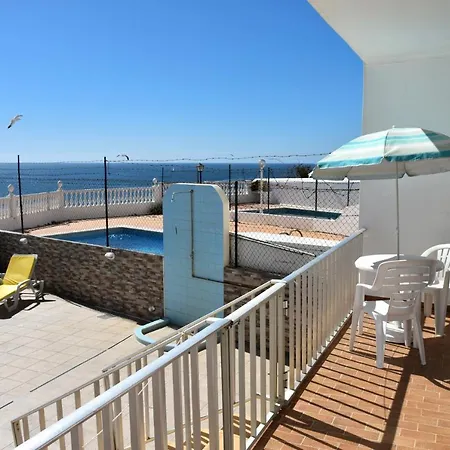 Encosta Do Mar Αλμπουφέιρα