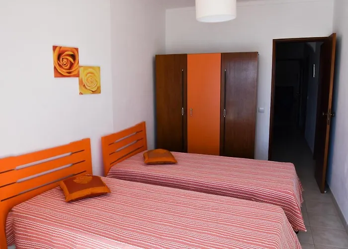 Encosta Do Mar Αλμπουφέιρα